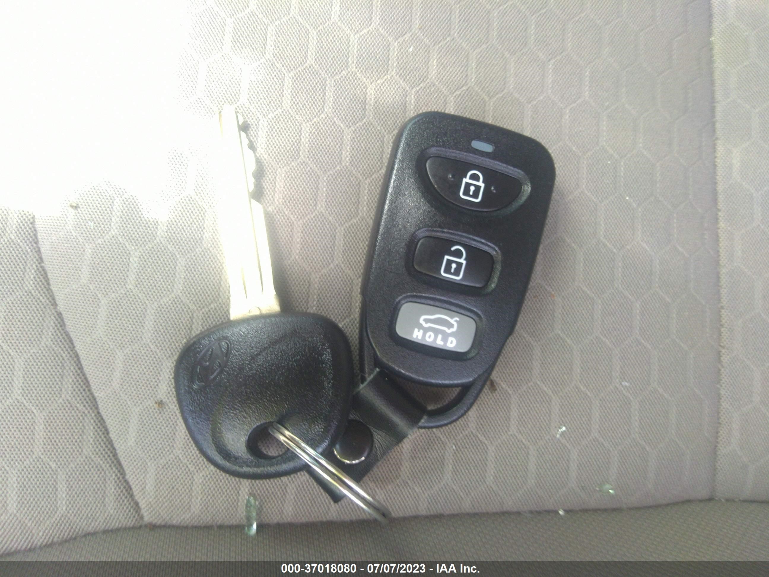 Photo 10 VIN: 5NPD84LF3KH431312 - HYUNDAI ELANTRA 