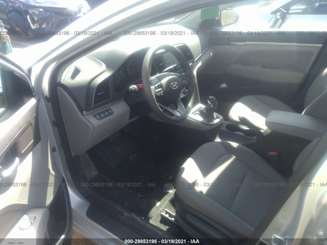 Photo 4 VIN: 5NPD84LF3KH432198 - HYUNDAI ELANTRA 