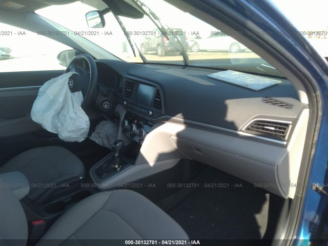 Photo 4 VIN: 5NPD84LF3KH436106 - HYUNDAI ELANTRA 