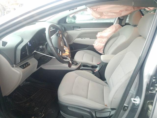 Photo 4 VIN: 5NPD84LF3KH451138 - HYUNDAI ELANTRA SE 