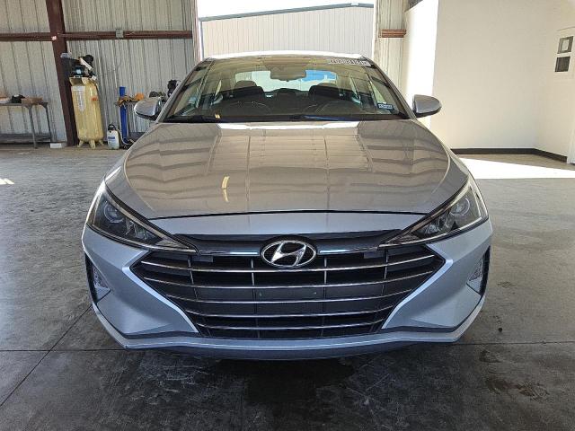 Photo 4 VIN: 5NPD84LF3KH477156 - HYUNDAI ELANTRA SE 