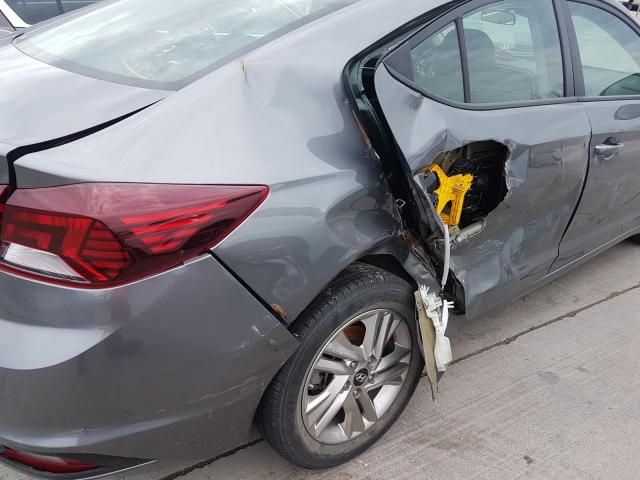 Photo 8 VIN: 5NPD84LF3KH481109 - HYUNDAI ELANTRA SE 