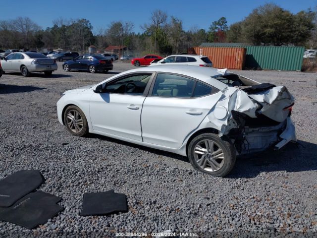 Photo 2 VIN: 5NPD84LF3LH502235 - HYUNDAI ELANTRA 