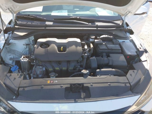 Photo 9 VIN: 5NPD84LF3LH517320 - HYUNDAI ELANTRA 