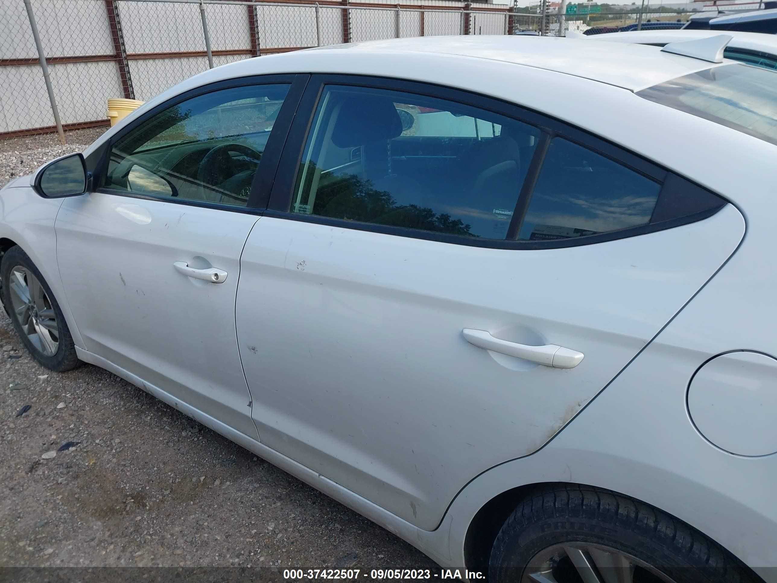 Photo 13 VIN: 5NPD84LF3LH533100 - HYUNDAI ELANTRA 