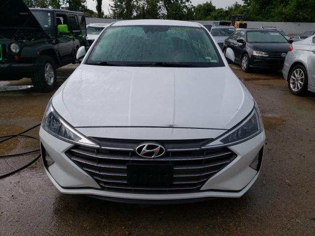 Photo 4 VIN: 5NPD84LF3LH570101 - HYUNDAI ELANTRA SE 