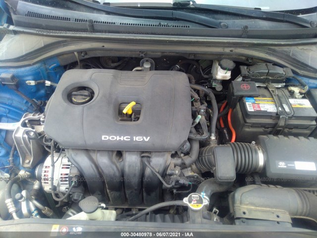 Photo 9 VIN: 5NPD84LF4HH004343 - HYUNDAI ELANTRA 