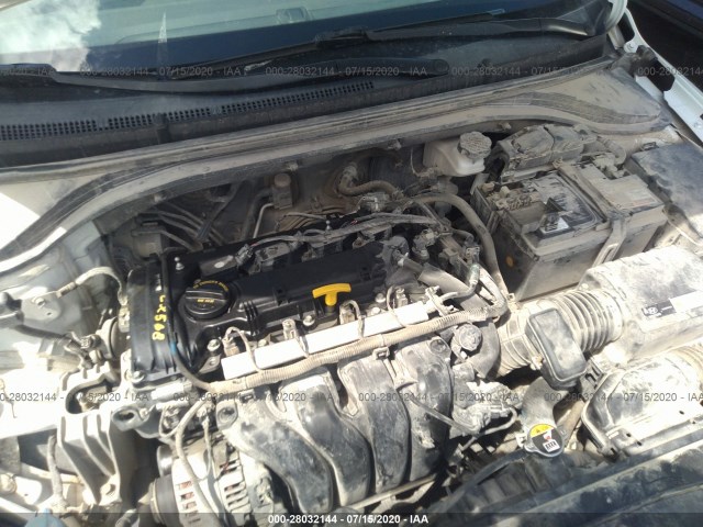 Photo 9 VIN: 5NPD84LF4HH004536 - HYUNDAI ELANTRA 