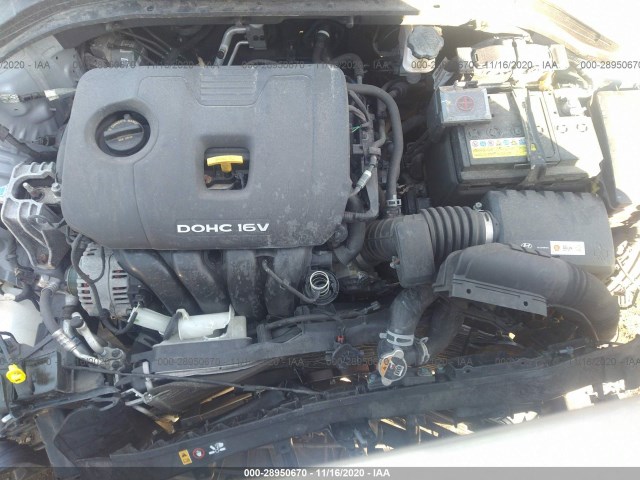 Photo 9 VIN: 5NPD84LF4HH010434 - HYUNDAI ELANTRA 