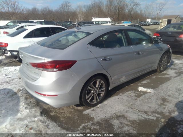 Photo 3 VIN: 5NPD84LF4HH011017 - HYUNDAI ELANTRA 