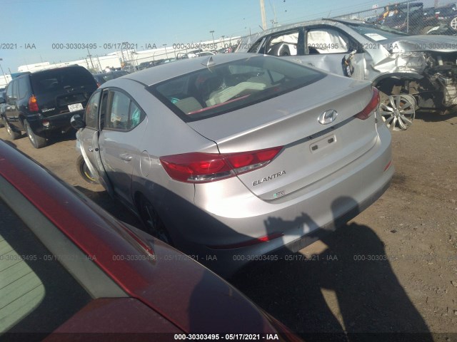 Photo 2 VIN: 5NPD84LF4HH011020 - HYUNDAI ELANTRA 