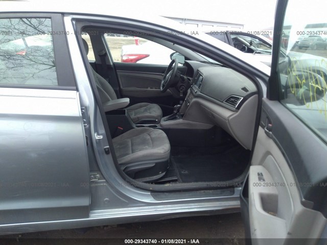 Photo 4 VIN: 5NPD84LF4HH011177 - HYUNDAI ELANTRA 