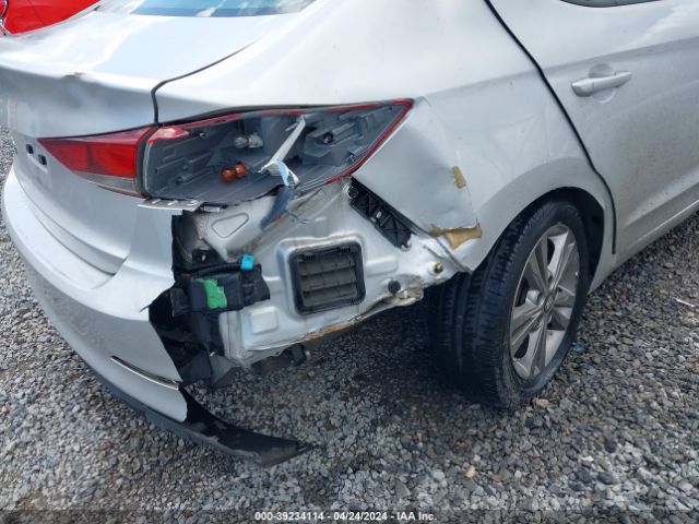 Photo 5 VIN: 5NPD84LF4HH014046 - HYUNDAI ELANTRA 