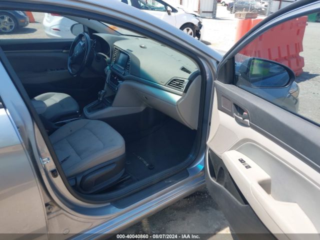 Photo 4 VIN: 5NPD84LF4HH016508 - HYUNDAI ELANTRA 