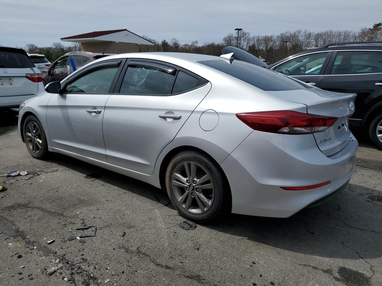 Photo 1 VIN: 5NPD84LF4HH018579 - HYUNDAI ELANTRA 