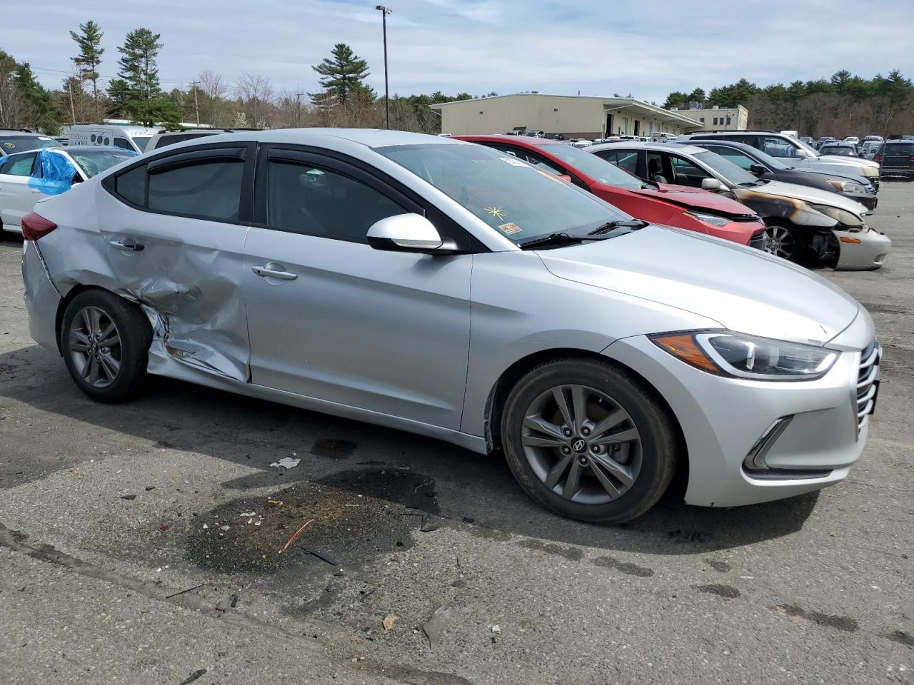 Photo 3 VIN: 5NPD84LF4HH018579 - HYUNDAI ELANTRA 