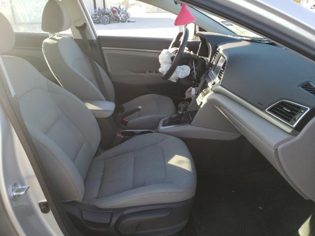 Photo 4 VIN: 5NPD84LF4HH023183 - HYUNDAI ELANTRA SE 