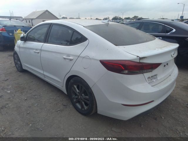 Photo 2 VIN: 5NPD84LF4HH045457 - HYUNDAI ELANTRA 