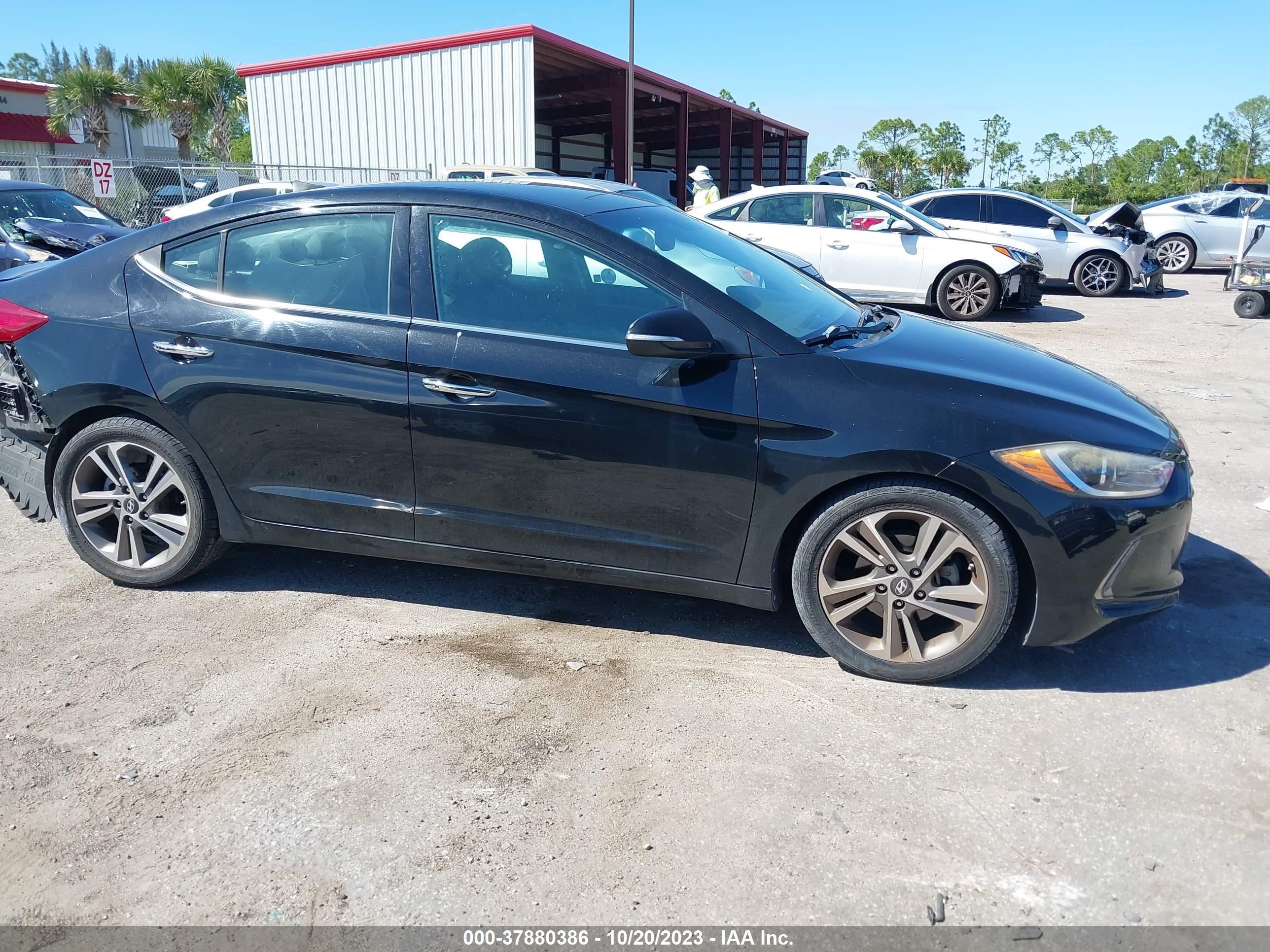 Photo 13 VIN: 5NPD84LF4HH059889 - HYUNDAI ELANTRA 