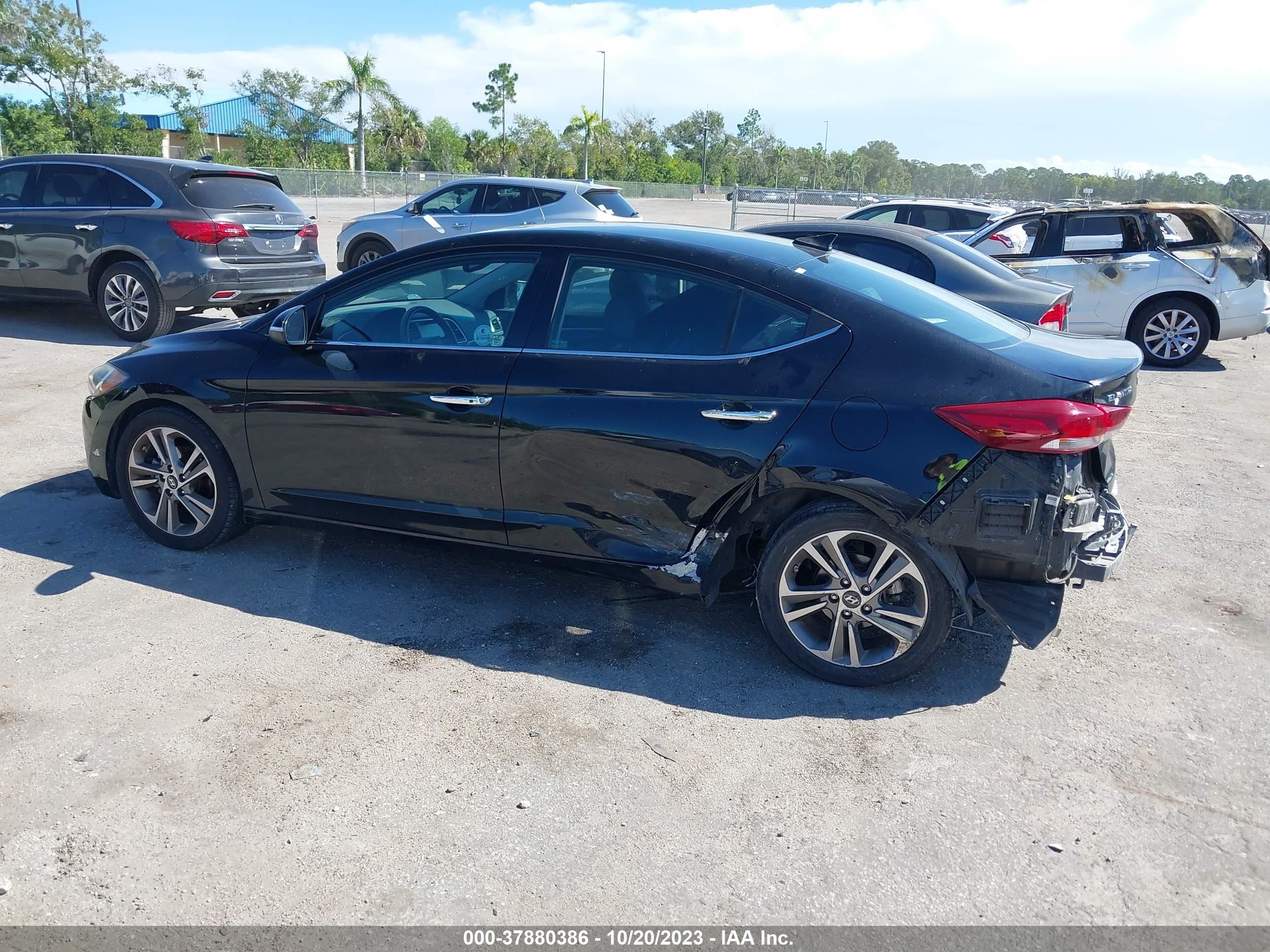 Photo 14 VIN: 5NPD84LF4HH059889 - HYUNDAI ELANTRA 