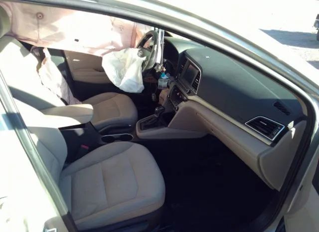 Photo 4 VIN: 5NPD84LF4HH062582 - HYUNDAI ELANTRA 