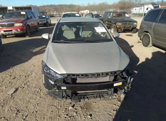 Photo 5 VIN: 5NPD84LF4HH062582 - HYUNDAI ELANTRA 