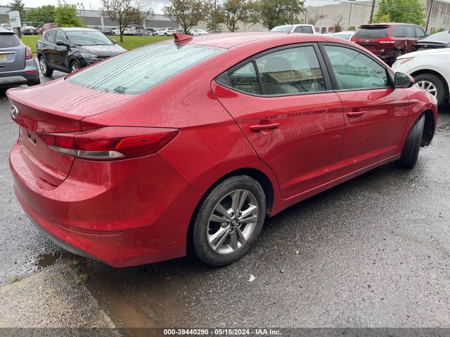 Photo 3 VIN: 5NPD84LF4HH117712 - HYUNDAI ELANTRA 