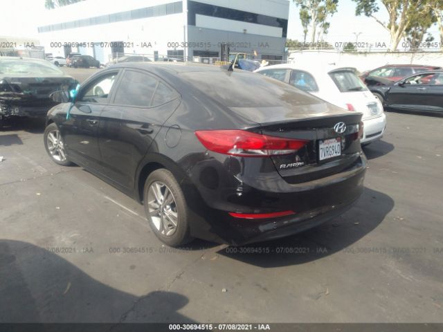 Photo 2 VIN: 5NPD84LF4HH119489 - HYUNDAI ELANTRA 