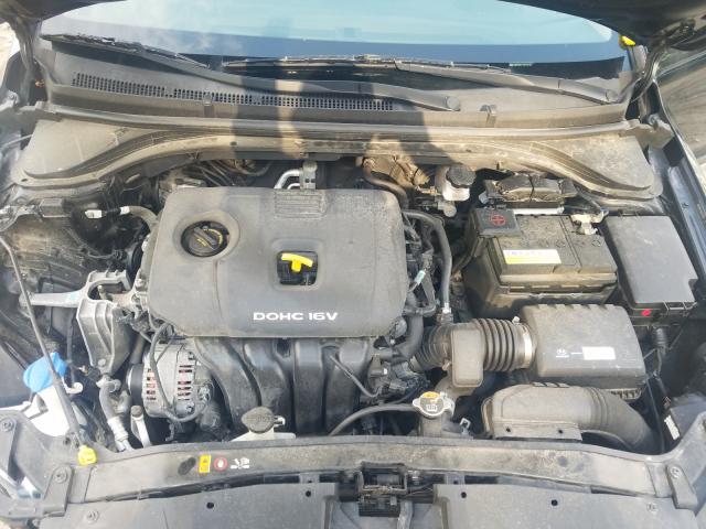 Photo 6 VIN: 5NPD84LF4HH131321 - HYUNDAI ELANTRA 