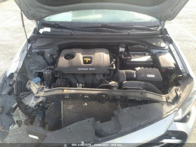 Photo 9 VIN: 5NPD84LF4HH137300 - HYUNDAI ELANTRA 