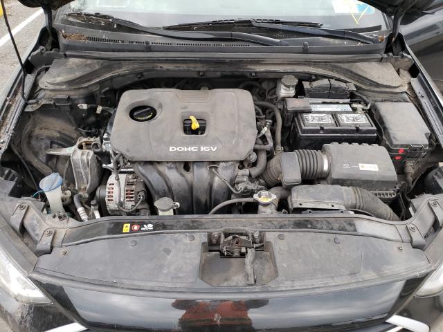 Photo 6 VIN: 5NPD84LF4HH145297 - HYUNDAI ELANTRA SE 