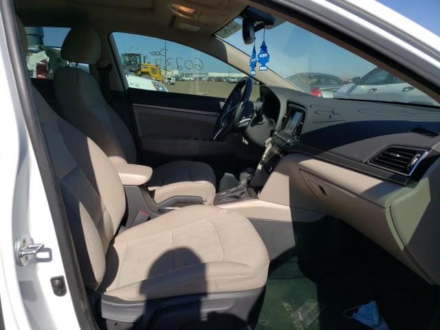 Photo 4 VIN: 5NPD84LF4HH154145 - HYUNDAI ELANTRA SE 