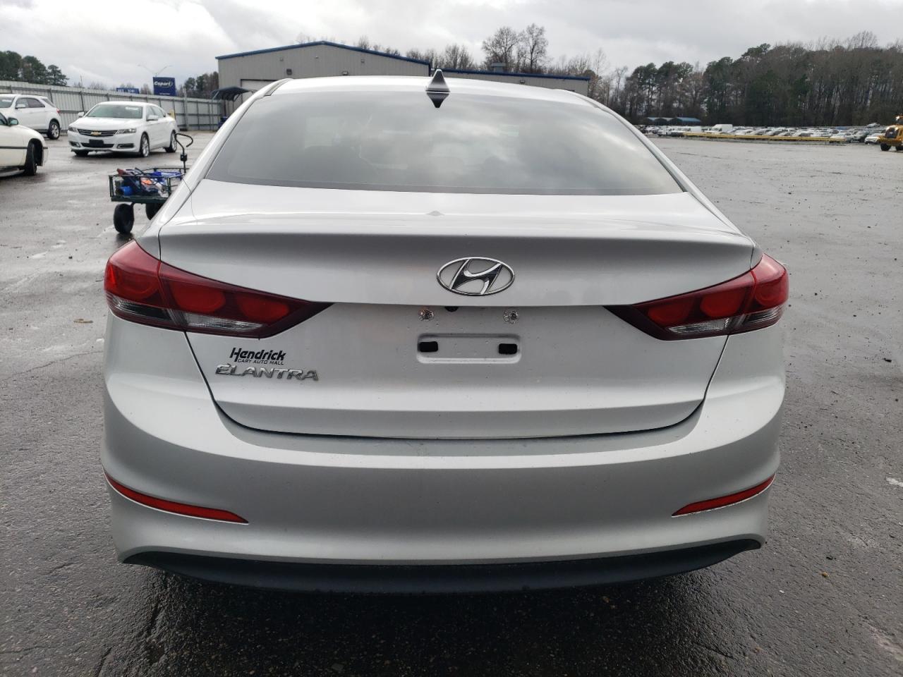 Photo 5 VIN: 5NPD84LF4HH157045 - HYUNDAI ELANTRA 