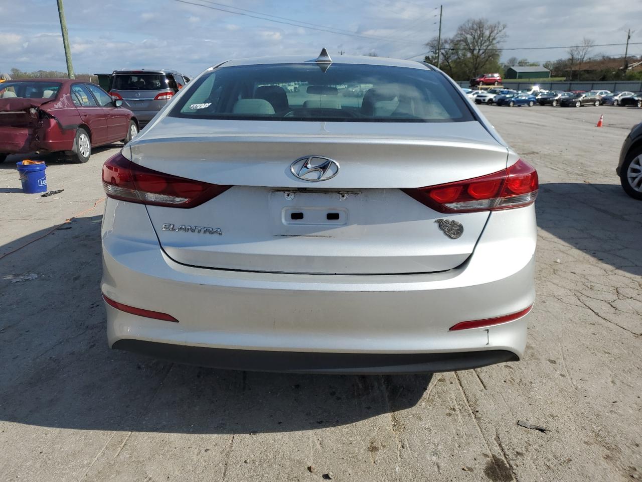 Photo 5 VIN: 5NPD84LF4HH162133 - HYUNDAI ELANTRA 