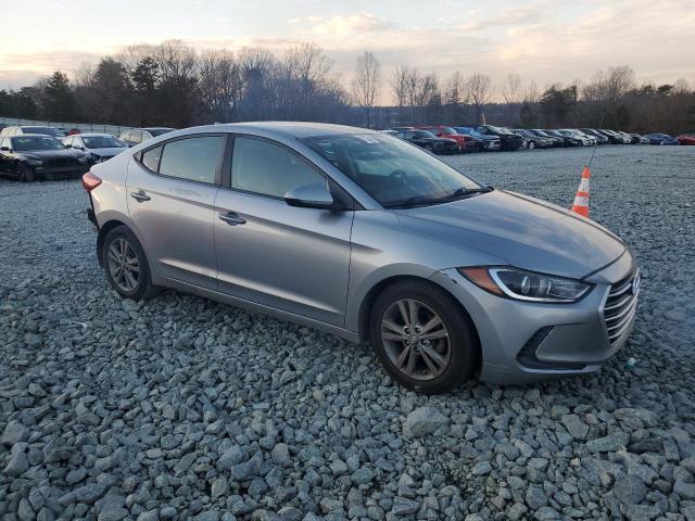 Photo 3 VIN: 5NPD84LF4HH170457 - HYUNDAI ELANTRA SE 