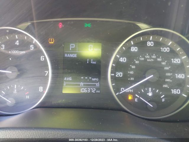 Photo 6 VIN: 5NPD84LF4HH170555 - HYUNDAI ELANTRA 