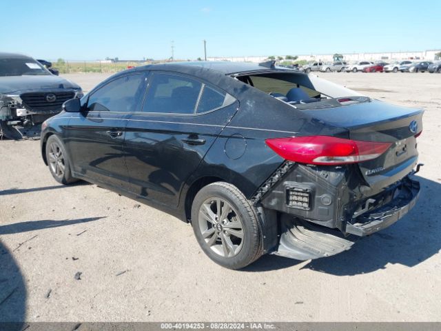 Photo 2 VIN: 5NPD84LF4HH174251 - HYUNDAI ELANTRA 