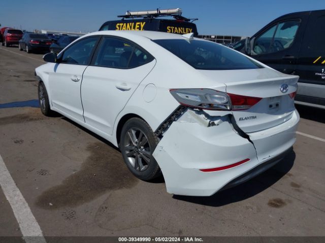 Photo 2 VIN: 5NPD84LF4HH174475 - HYUNDAI ELANTRA 