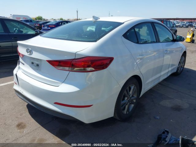 Photo 3 VIN: 5NPD84LF4HH174475 - HYUNDAI ELANTRA 