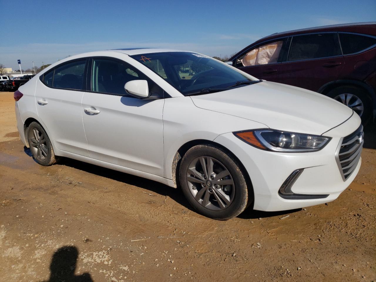 Photo 3 VIN: 5NPD84LF4HH176954 - HYUNDAI ELANTRA 