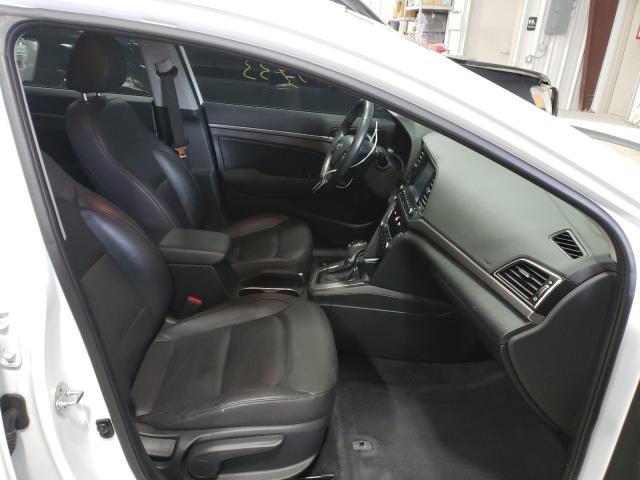 Photo 4 VIN: 5NPD84LF4HH200072 - HYUNDAI ELANTRA SE 