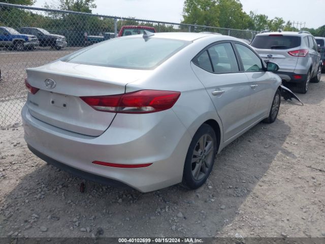 Photo 3 VIN: 5NPD84LF4JH218478 - HYUNDAI ELANTRA 