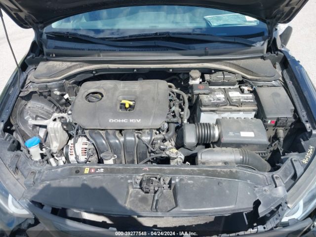 Photo 9 VIN: 5NPD84LF4JH218769 - HYUNDAI ELANTRA 