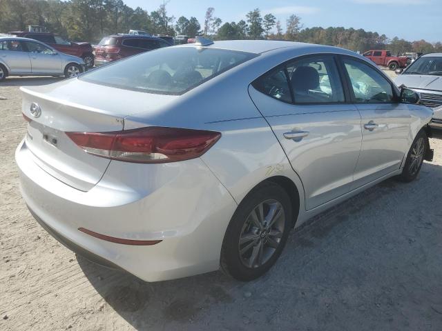 Photo 3 VIN: 5NPD84LF4JH238486 - HYUNDAI ELANTRA SE 