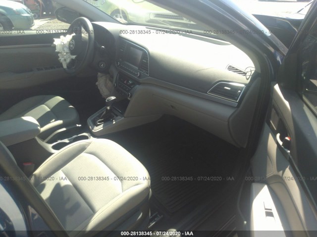 Photo 4 VIN: 5NPD84LF4JH245888 - HYUNDAI ELANTRA 