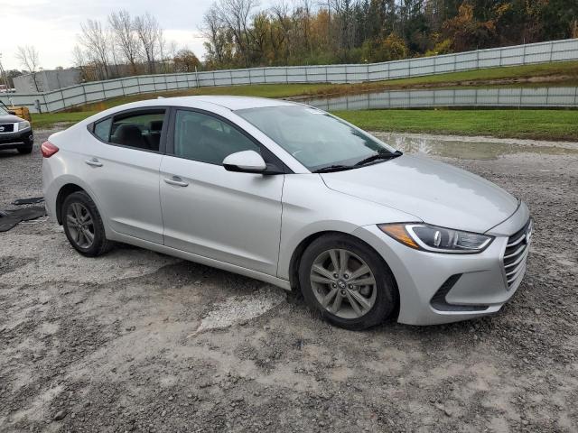 Photo 3 VIN: 5NPD84LF4JH246233 - HYUNDAI ELANTRA 