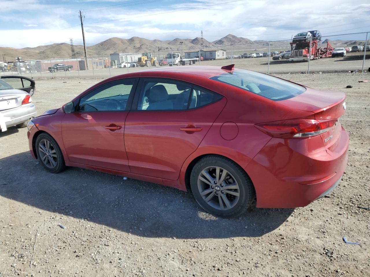 Photo 1 VIN: 5NPD84LF4JH249472 - HYUNDAI ELANTRA 