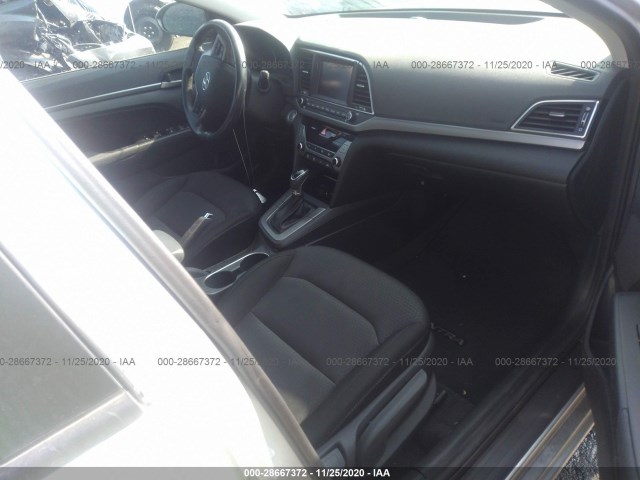 Photo 4 VIN: 5NPD84LF4JH260584 - HYUNDAI ELANTRA 