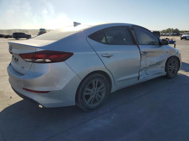 Photo 2 VIN: 5NPD84LF4JH261833 - HYUNDAI ELANTRA SE 