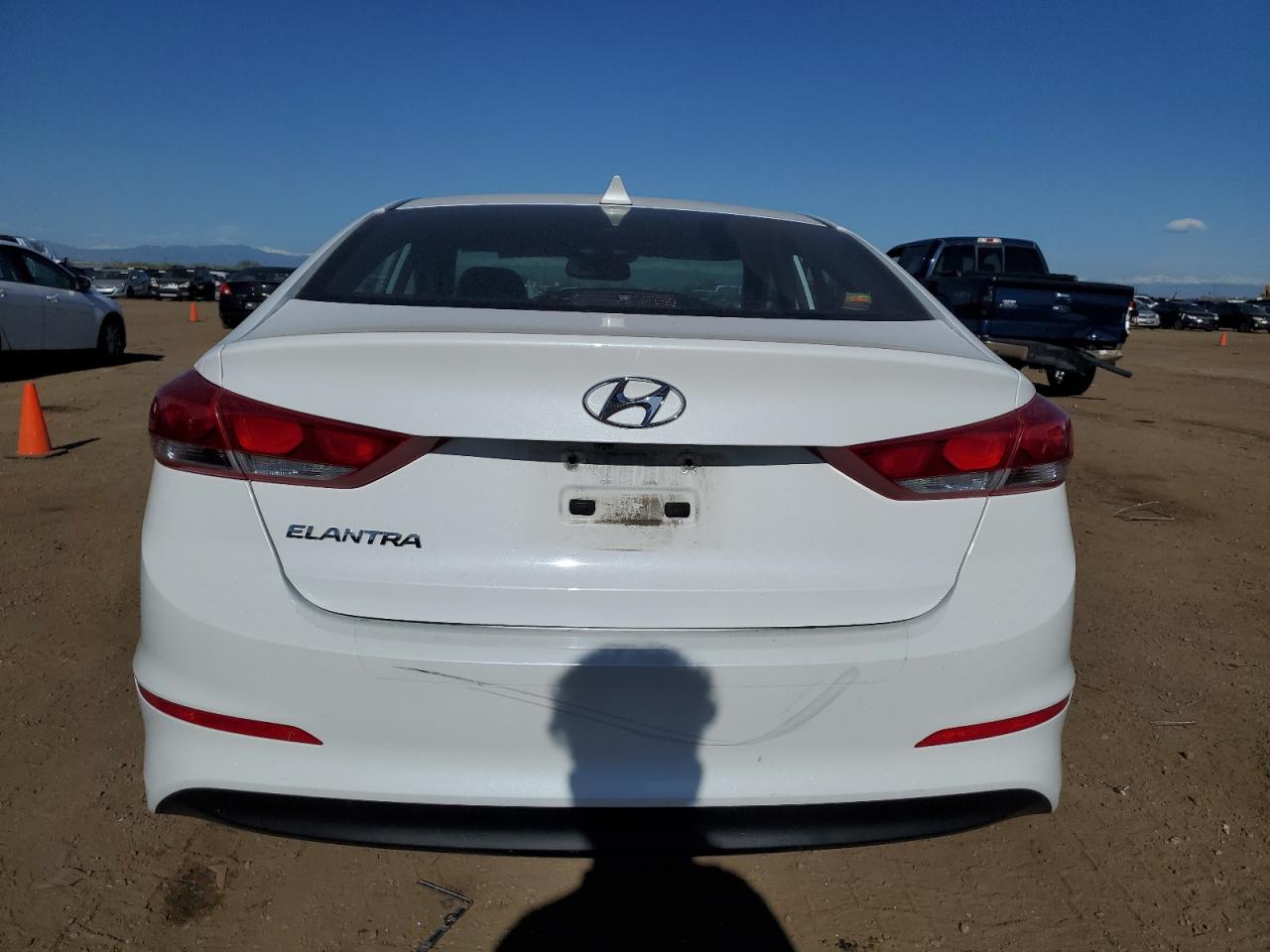 Photo 5 VIN: 5NPD84LF4JH263405 - HYUNDAI ELANTRA 